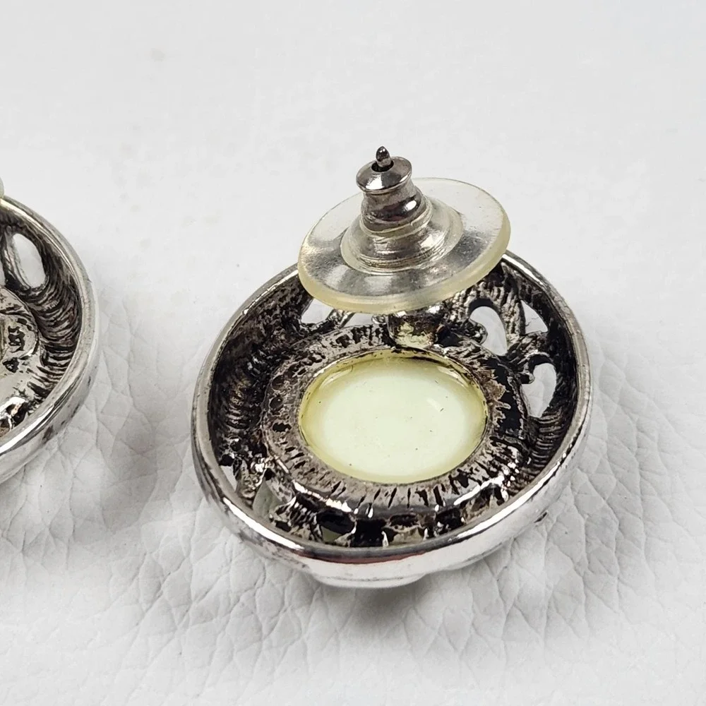Vintage Jewelry Set Pendant and Earrings Lime Green Silver Tone Scrollwork